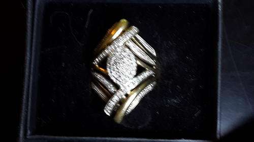9ct Gold Ring WHAT A FIND!!